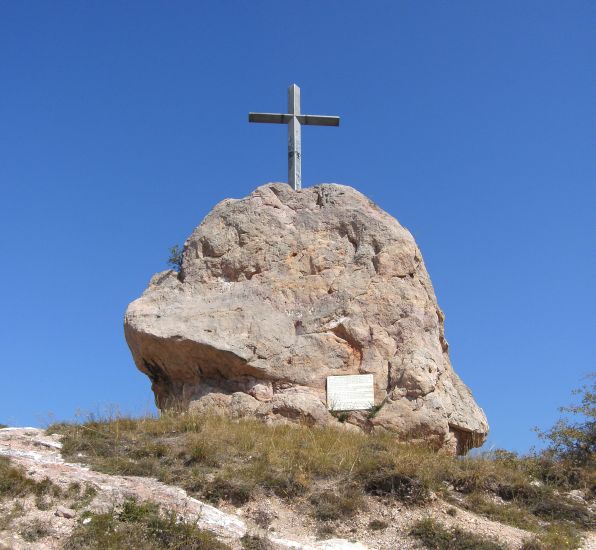 H:Budaörs>Steinberg>Metallkreuz