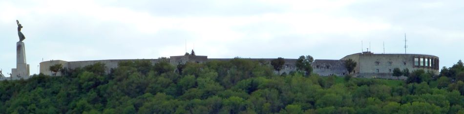 H:Budapest>Vigadó>Dachterrasse>Gellertberg>Zitadelle