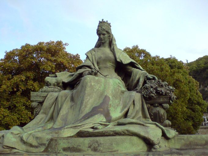 H:Budapest>Denkmalrundgang4>-Denkmal>Elisabeth006