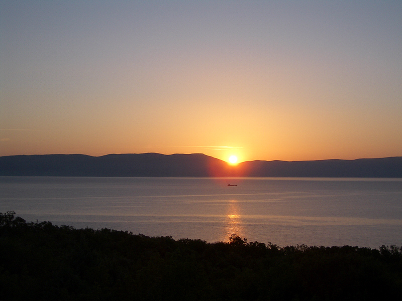 Sonnenaufgang über der Insel Cres