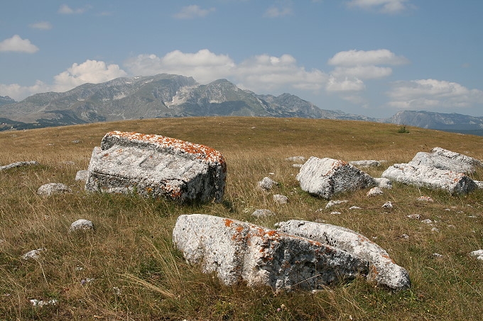 19  Jezero Riblje Jezero Stecci 064 680