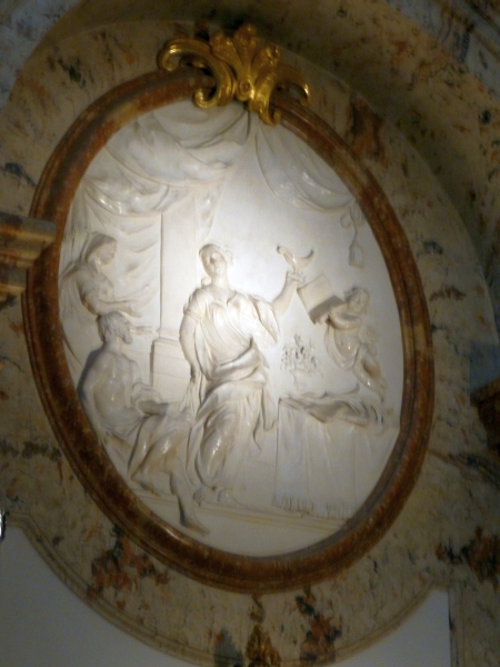A:Wiem>Karlskirche>innen>Relief2