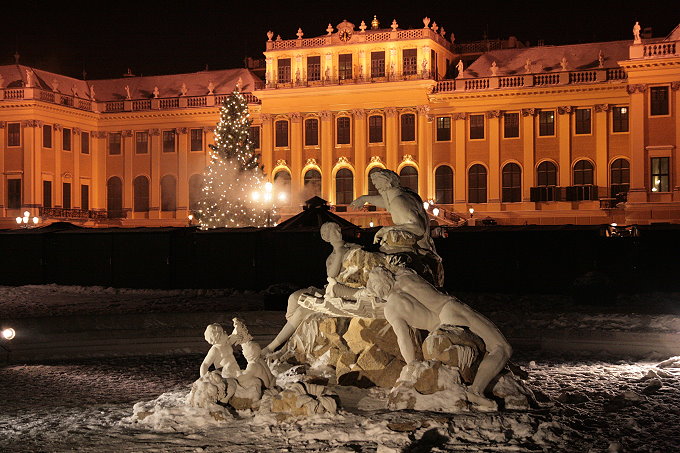 Schönbrunn > Weihnachtsmarkt 4