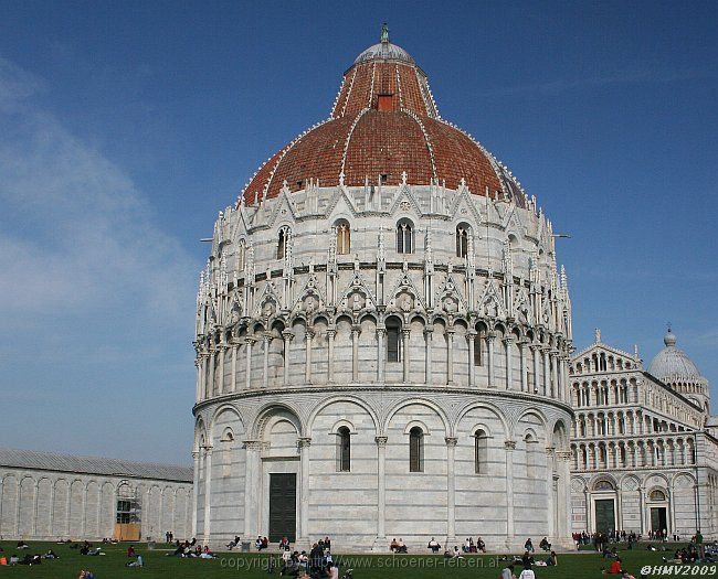 PISA > La Piazza del Duomo > Baptisterium (Battistero)