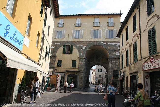LUCCA > Porta dei Borghi