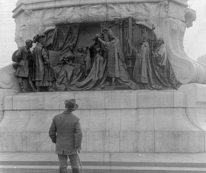 H:Budapest>Parlament>Andrássy-Denkmal alt>Relief