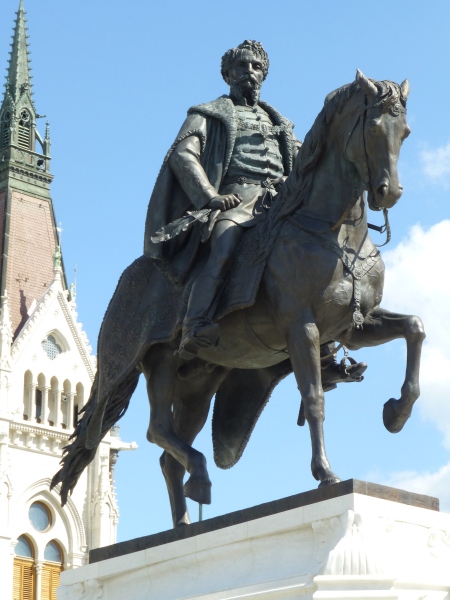 H:Budapest>Parlament>Andrássydenkmal2