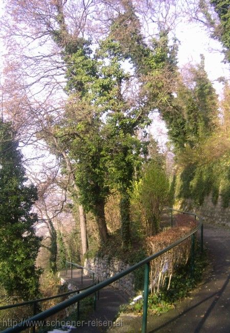 GRAZ > Schlossberg > Park beim Uhrturm