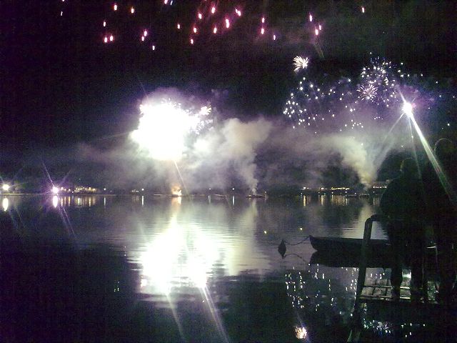 NEUFELDERSEE > Feuerwerk 6