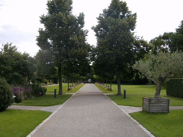 AUGSBURG > BotanischerGarten24 > Blick zum EIngang