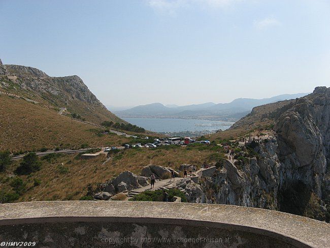 HALBINSEL FORMENTOR > Mirador de la Creueta > Blick zur Bucht Badia de Pollenca