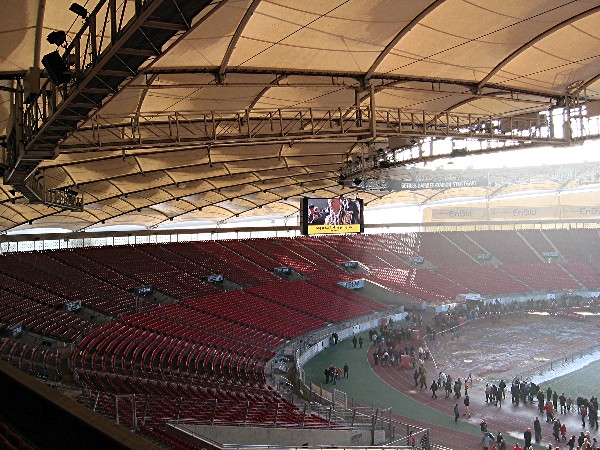 STUTTGART-BAD CANNSTADT > Gottlieb-Daimler-Stadion > Untertürkheimer Kurve