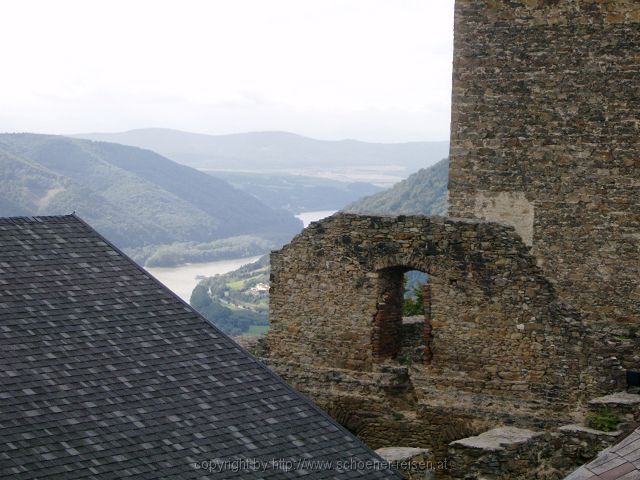 NIEDERÖSTERREICH > Wachau > Burgruine Aggstein > Blick über die Wachau