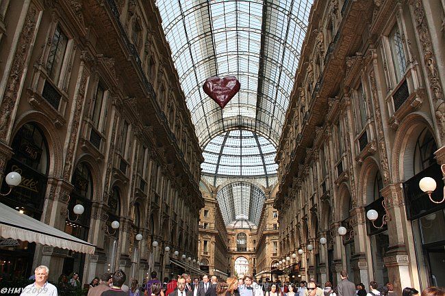 MILANO > Galleria Vittorio Emanuele II > Hauptgang zwischen Dom- und Scalaplatz