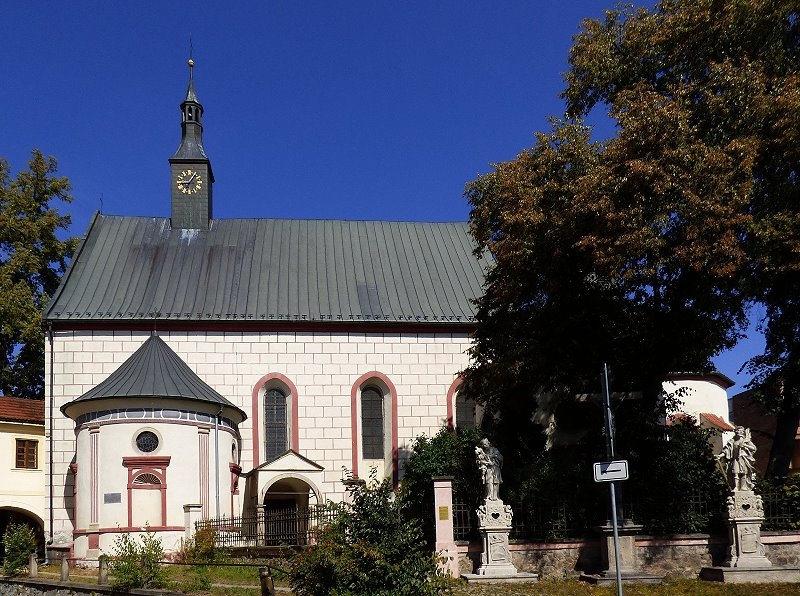 CZ: Jindrichuv Hradec > Nepomuk vor der Katharina Kirche