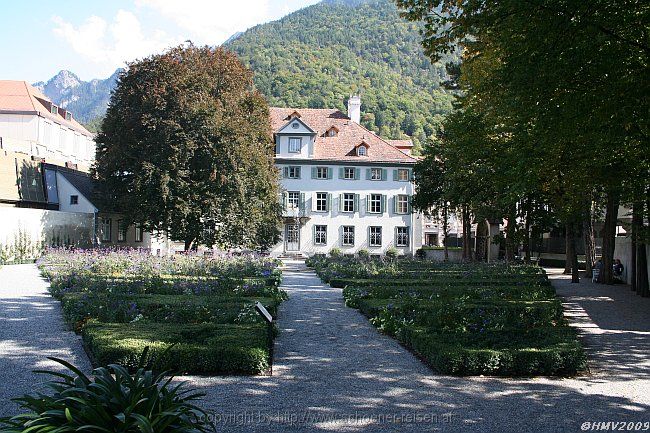 CHUR > Altes Gebäu > Fontanapark mit Grotte