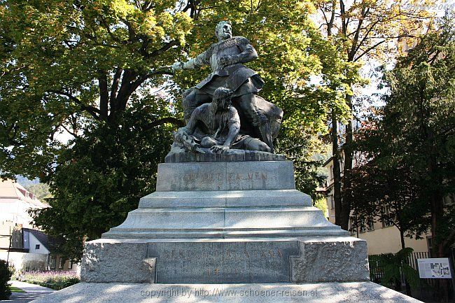 CHUR > Fontanapark > Denkmal Benedikt Fontana