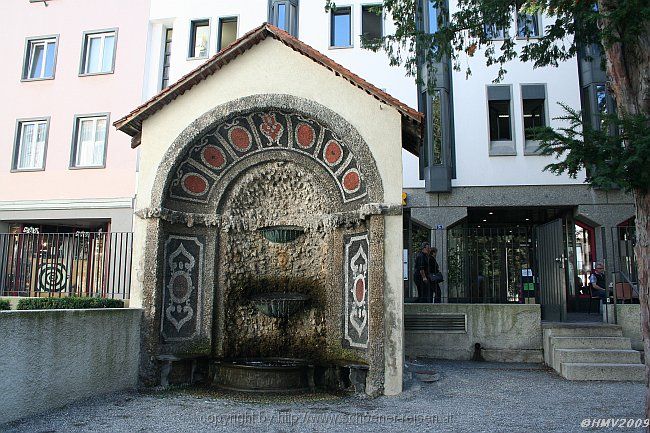 CHUR > Altes Gebäu > Grotte im Fontanapark