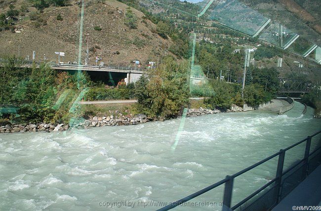 GLACIER EXPRESS 2009-09-24_004 > Fluss Rotten (Rhone)