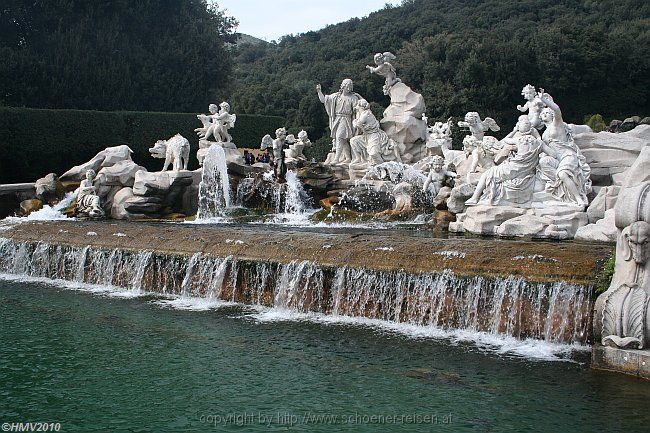 KÖNIGSSCHLOSS CASERTA > Giardino > Fontana di Venere e Adone