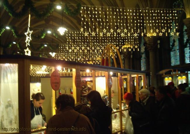 WIEN > Wiener Rathaus > Adventmarkt