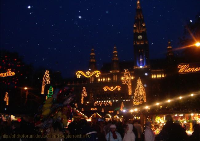 WIEN > Wiener Rathaus > Adventmarkt