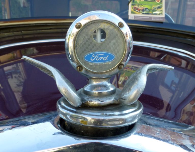 Ford Model A Tudor-Sedan>Kühlertemperaturanzeige