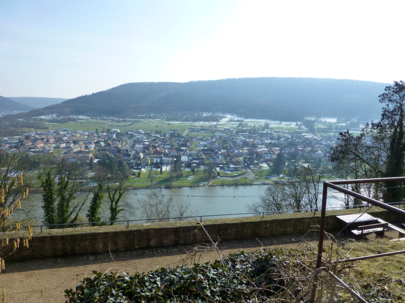 D:Bayern>Henneburg>Blick ins Maintal>Mondfeld