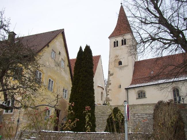 GREDING > Basilika St. Martin und Karner