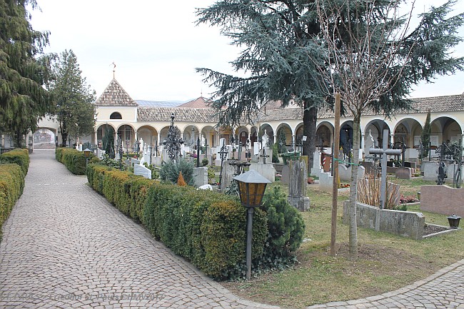 SANKT PAULS > Friedhof