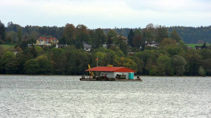 Hausboot bei Starnberg