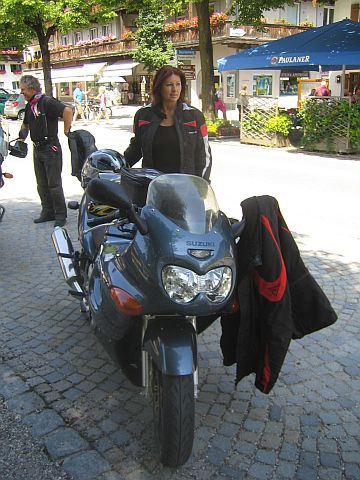 OBERAMMERGAU > Motorradbraut