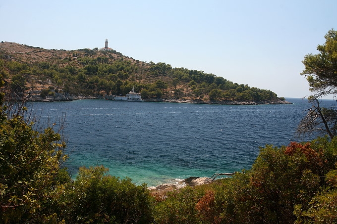 28 Skrivena Luka  C 090 680