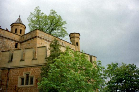 BISINGEN-ZIMMERN > Burg Hohenzollern bei Hechingen