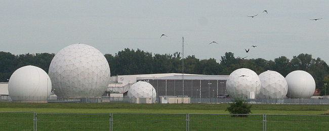 BAD AIBLING > Radome bei der Mangfall-Kaserne