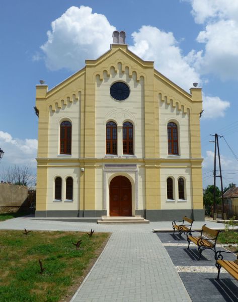 H:Mezőcsát>Synagoge2013