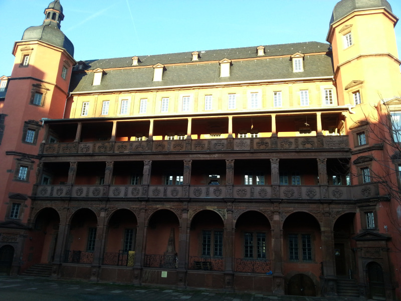 D:Hessen>Offenbach>Isenburger Schloss